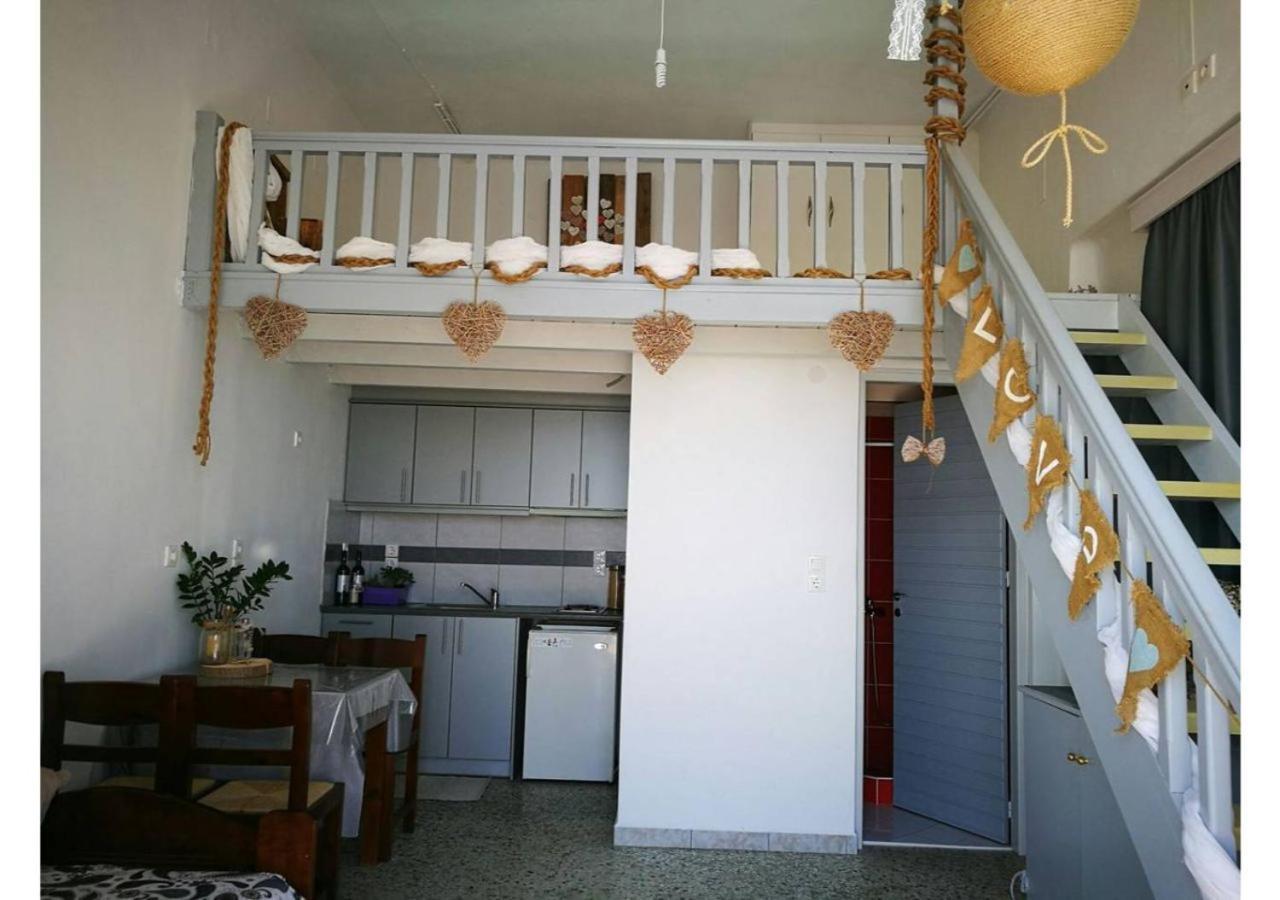 Kikilia'S & Stelio'S Apartments Adamantas  Exterior photo